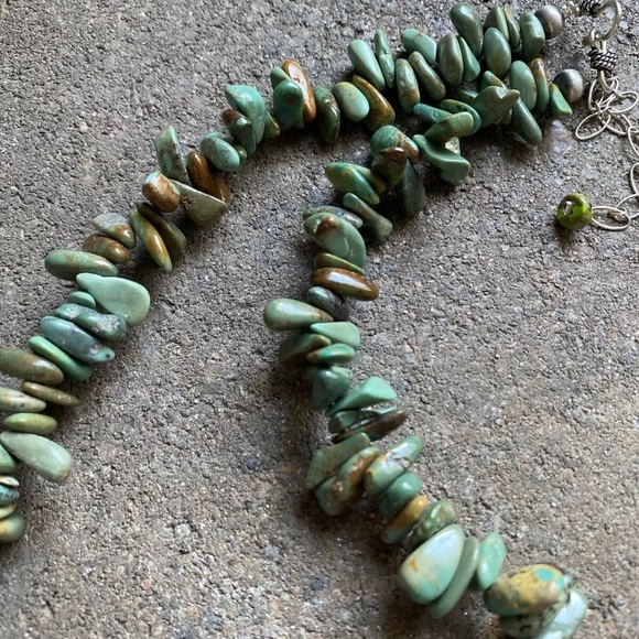 Sterling Silver Green Turquoise Bead Necklace. - Picture 7 of 12
